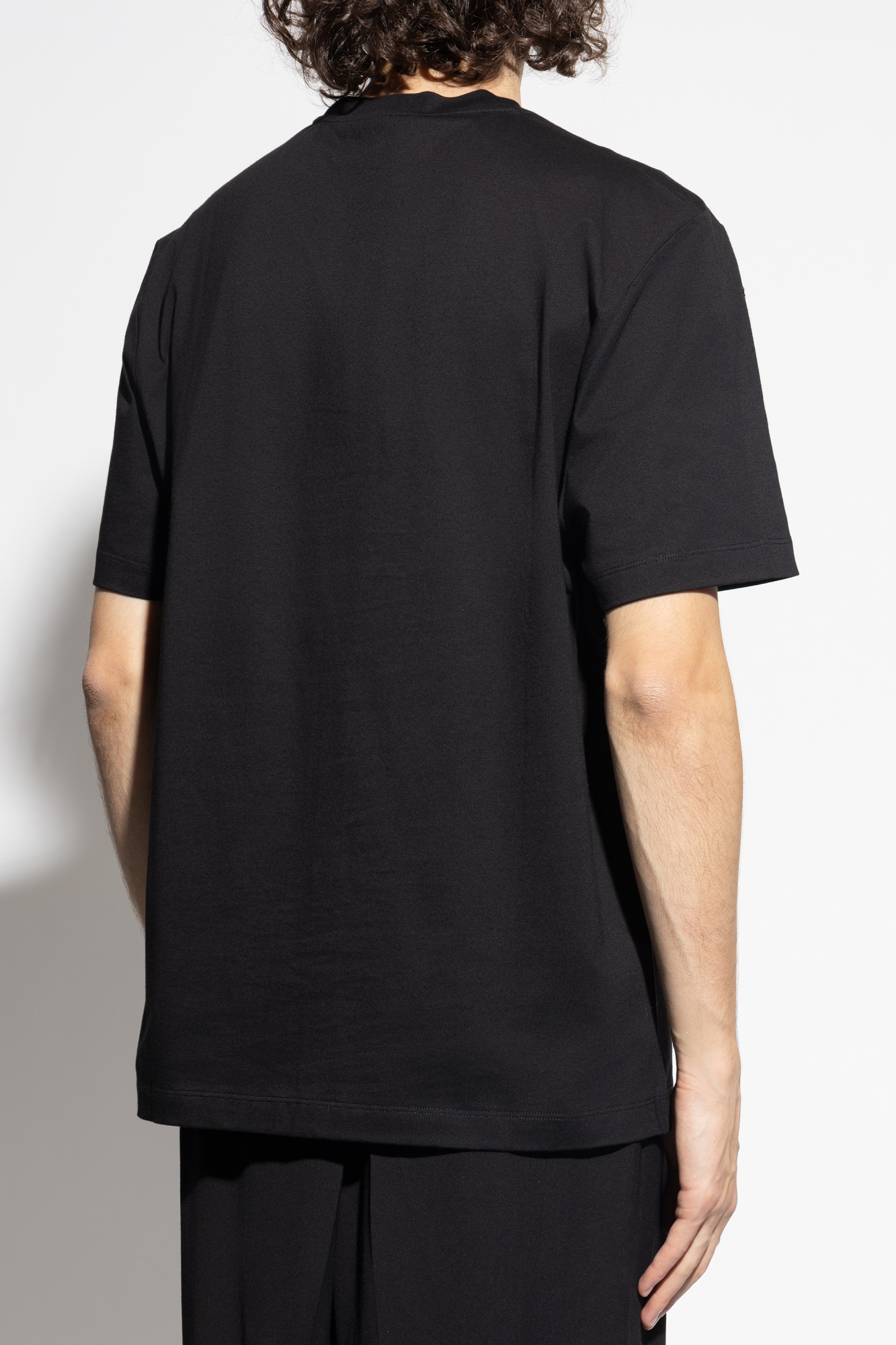 VERSACE ミラノ スタンプ クロップ Tシャツ ブラック VERSACE ミラノ スタンプ クロップ Tシャツ ブラック (VERSACE/T